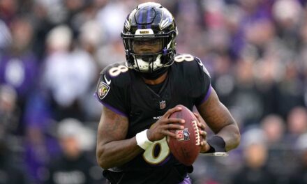 Lamar Jackson Named AFC Offensive Player of the Month