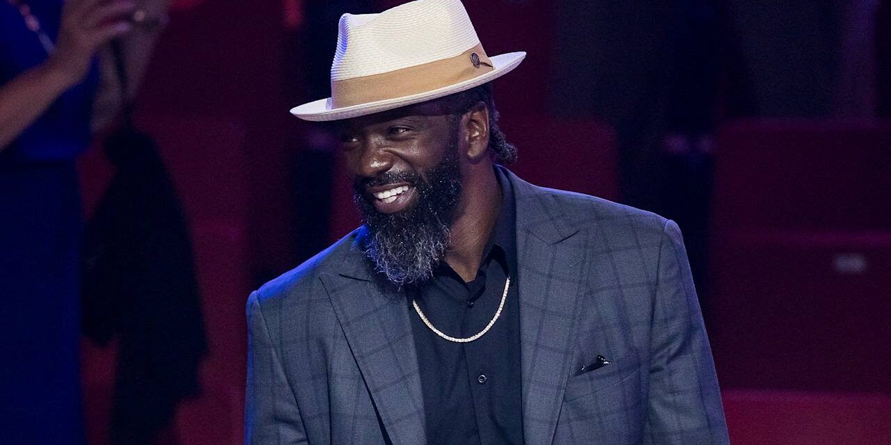 Ed Reed Becomes Offensive Coordinator at His Son’s High School