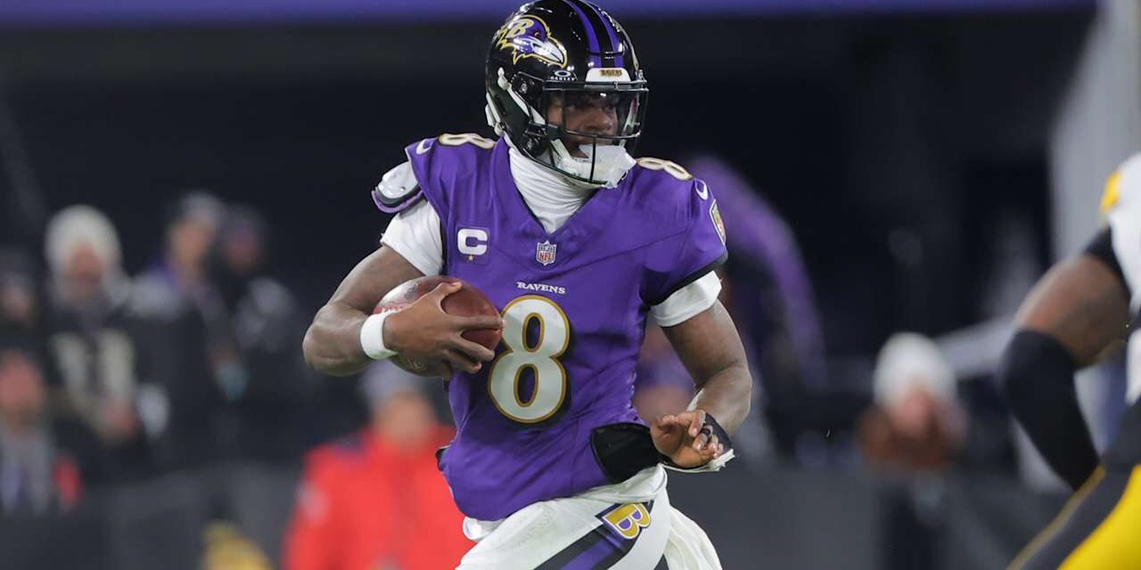 Lamar Jackson Runs Early and Often Against the Steelers