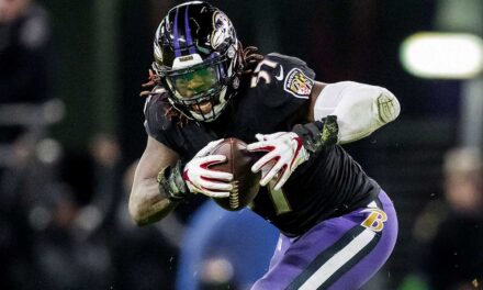 Former Raven C.J. Mosley Announces His Retirement
